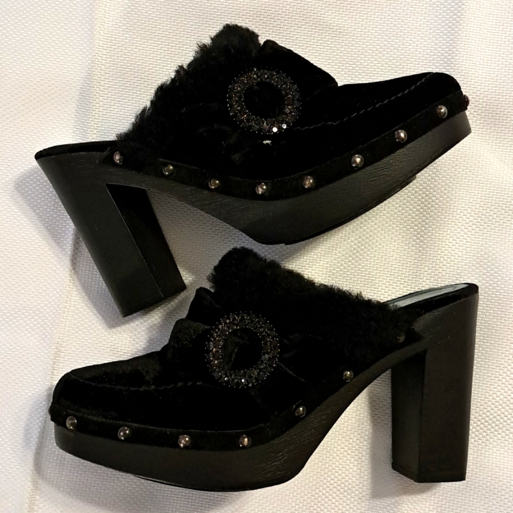 NEW!! VIA SPIGA velvet heeled mules